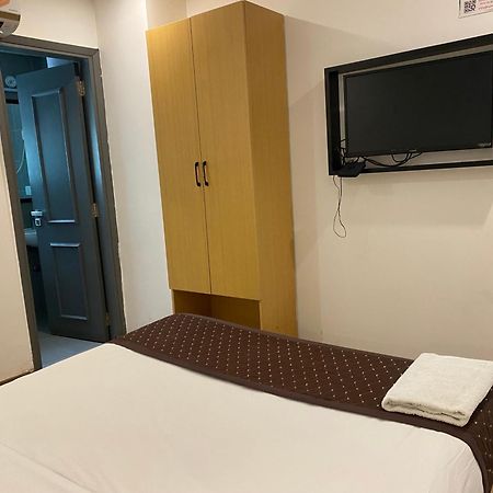 Qotel Hotel Ip Residency East Delhi Preet Vihar Neu-Delhi Exterior foto