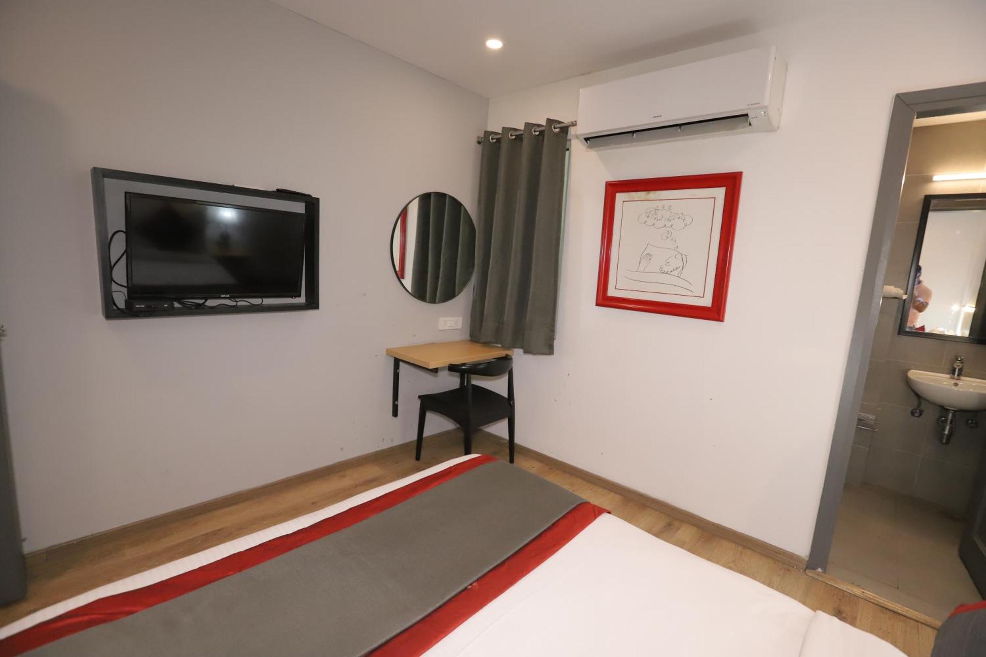 Qotel Hotel Ip Residency East Delhi Preet Vihar Neu-Delhi Exterior foto