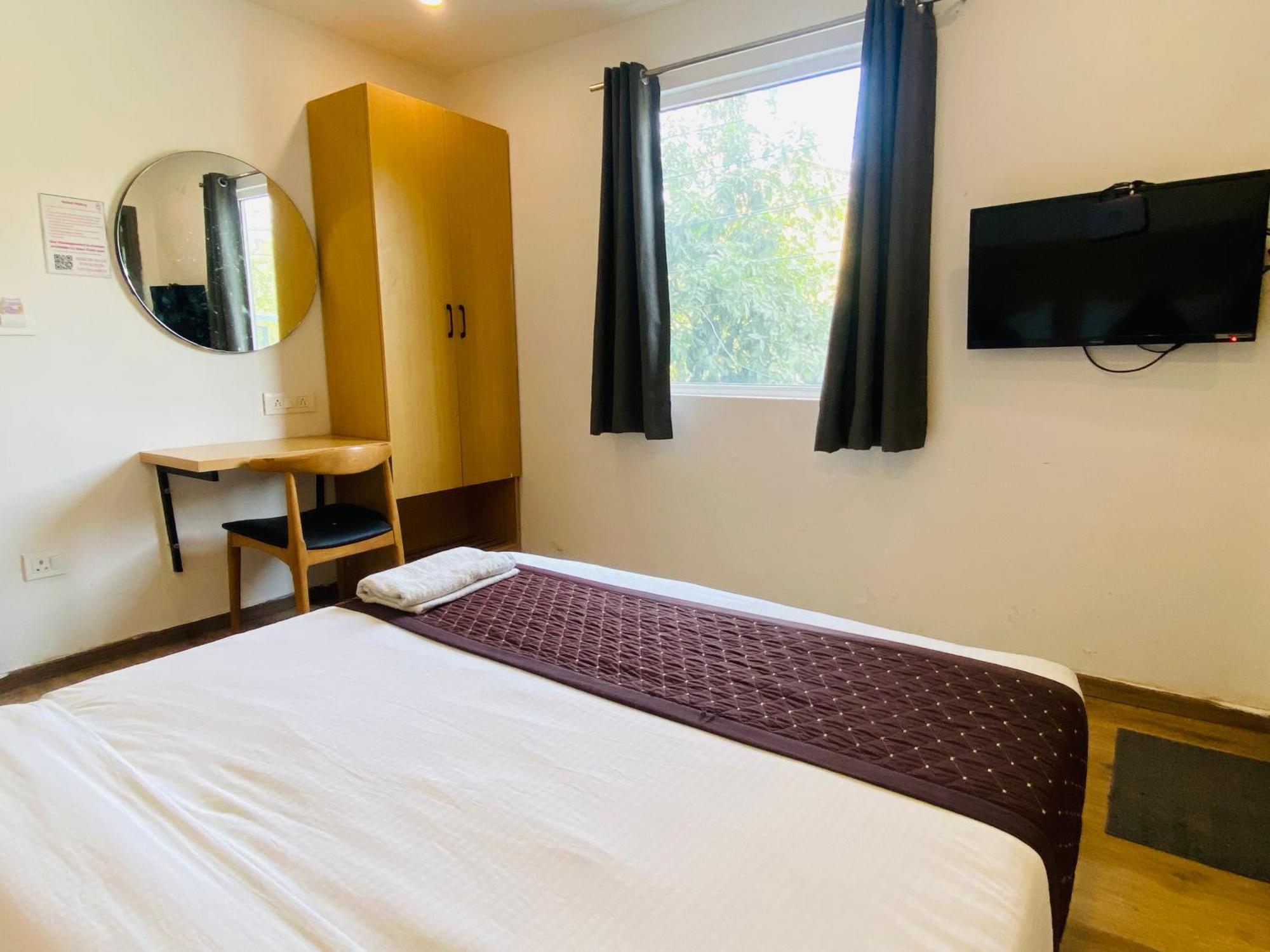 Qotel Hotel Ip Residency East Delhi Preet Vihar Neu-Delhi Exterior foto